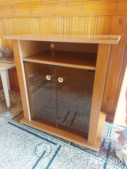 Тумба под телевизор