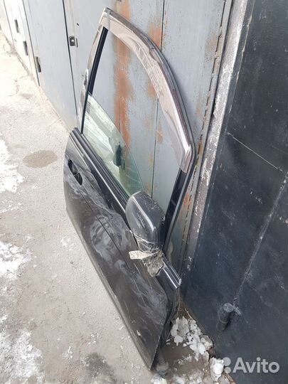 Дверь передняя правая toyota corolla spacio