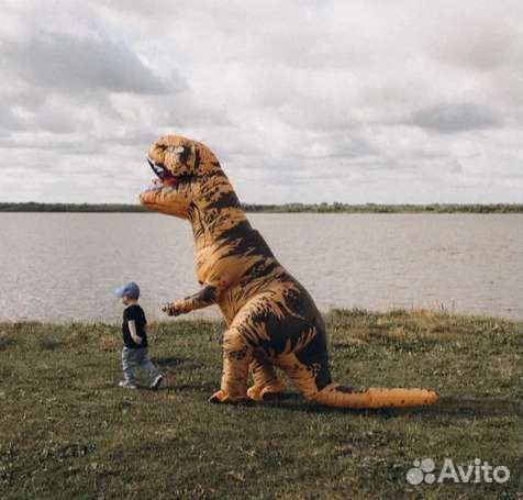 Оригинальное поздравление, фотосессия с дино