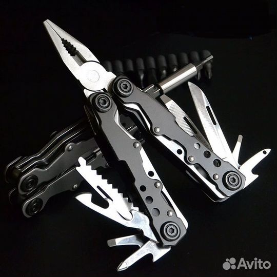 Многофункциональный мультитул с набором бит