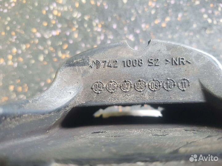 Сайлентблоки задние заднего подрамника w221