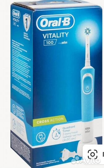 Электрическая зубная щетка oral-b