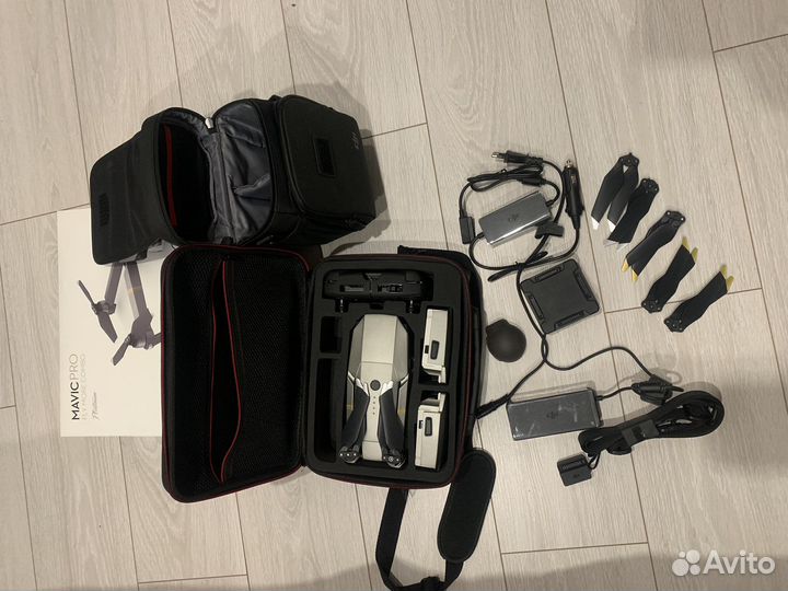 Квадрокоптер DJI Mavic Pro Platinum Fly More Combo