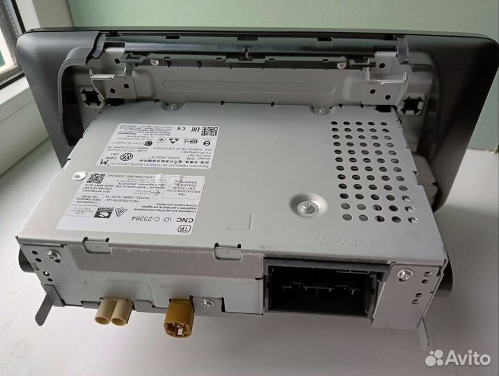 Штатная магнитола на volkswagen polo лифтбэк