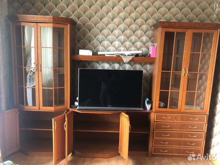 Стенка в гостиную