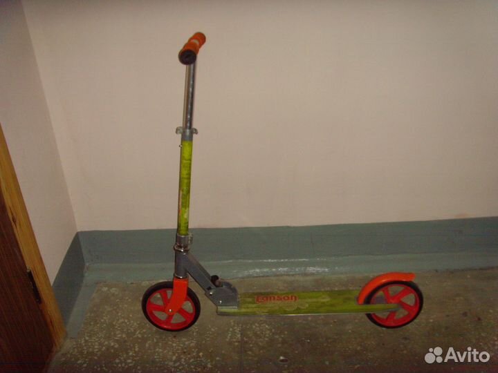 Самокат двухколесный