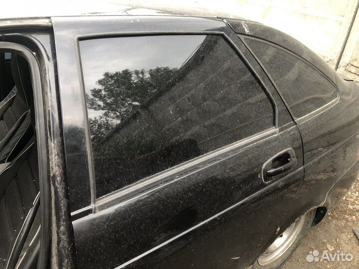 Боковое стекло LADA Priora