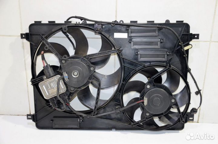 Вентилятор радиатора Range Rover Evoque L538 2.0L
