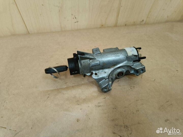 Замок зажигания Volkswagen Passat B5 (1996 - 2001)