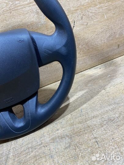 Руль пластиковый Renault Megane 3 Арт. 120484