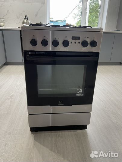 Газовая плита Electrolux