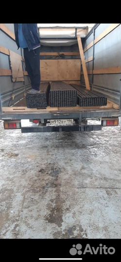 Труба профильная со склада завода 40х40х3,0мм 6м