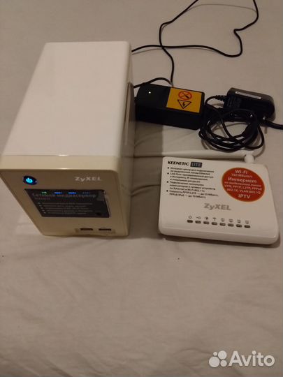 Сетевое хранилище Zyxel NSA220