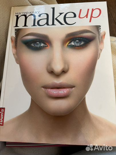 Книга по макияжу Make up