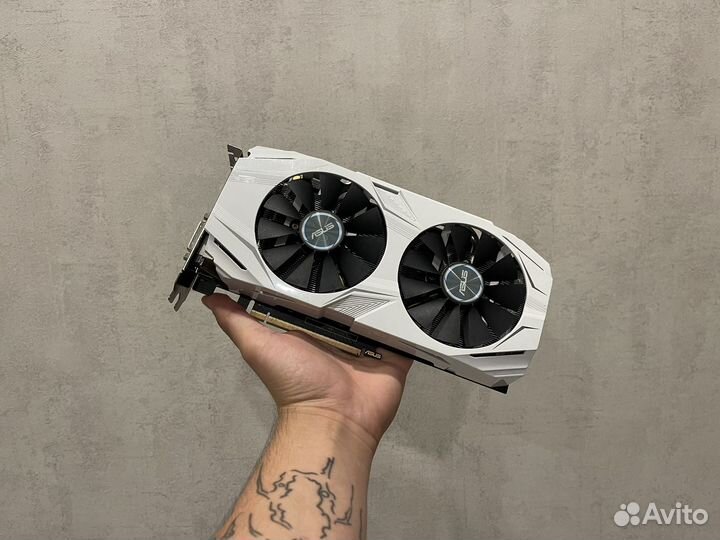 Видеокарта Asus Dual GTX1070 8GB в идеале
