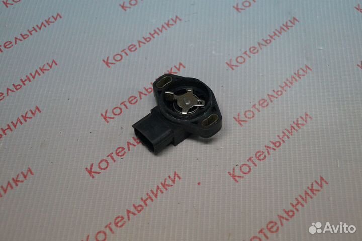 Nissan 22620-31U00 Датчик положения дросселя