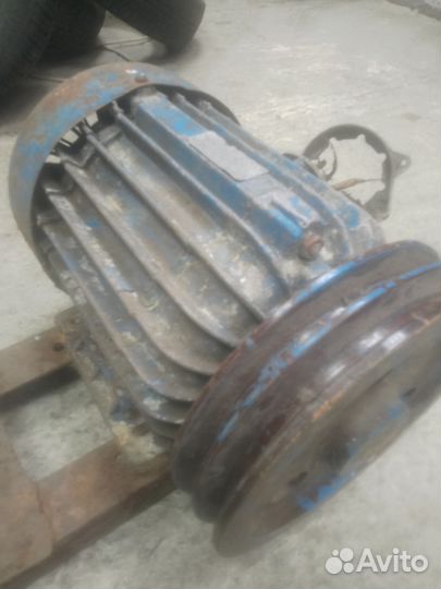 Электродвигатель 380,3кв