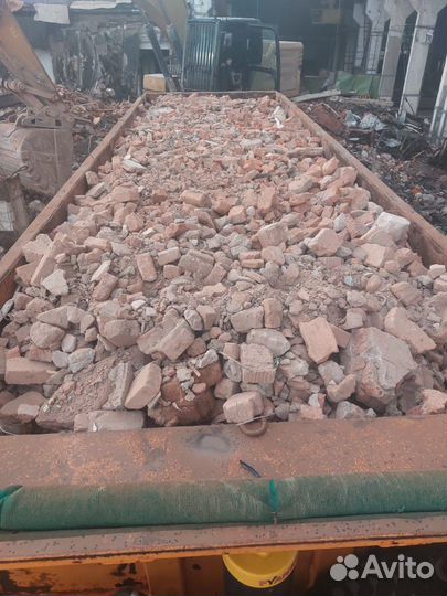 Бой кирпича для основания дорог и стоянок