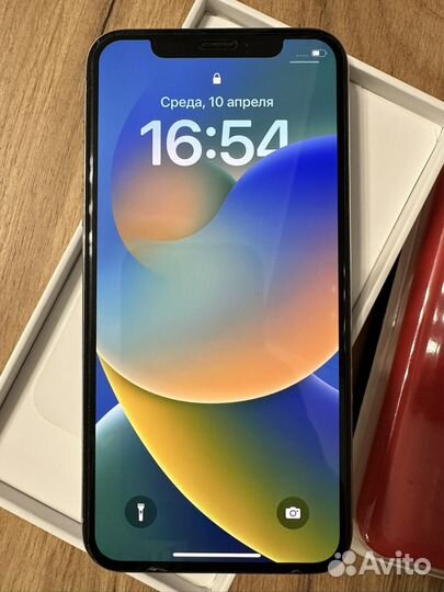 iPhone X, 64 ГБ