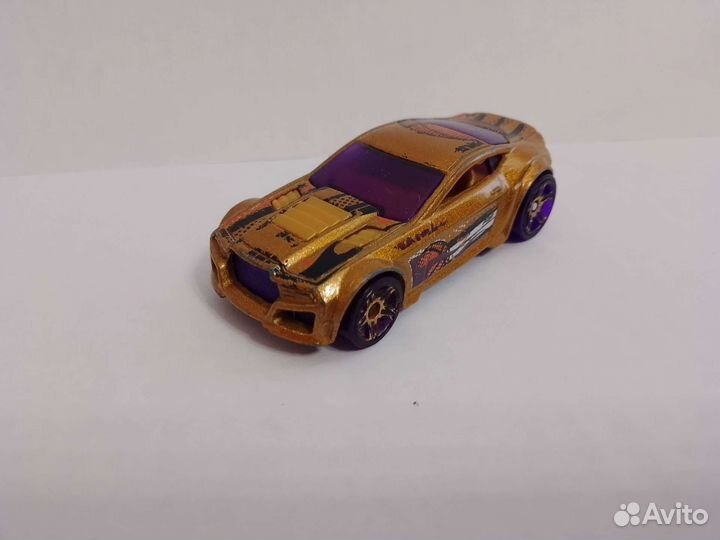 Машинка хотвилс