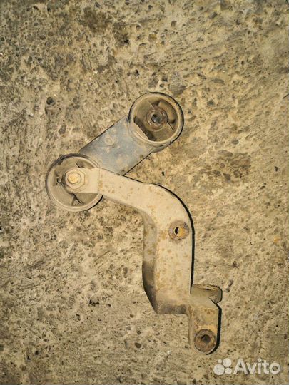 Подушка опора двигатель кпп Chery Sweet (QQ) 2006