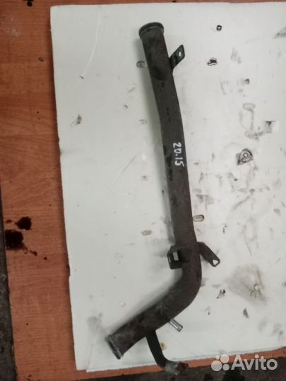 Патрубок охлаждения Mitsubishi Grandis 2.4 4G64