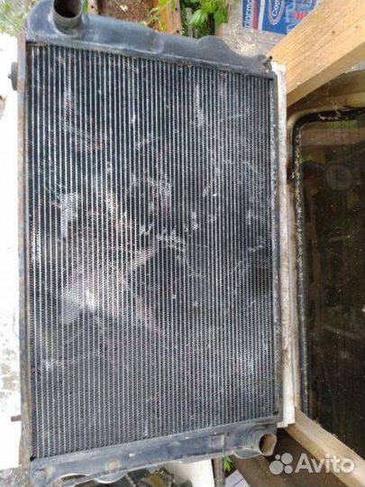 Радиатор охлаждения двигателя Jaguar Xj series 3