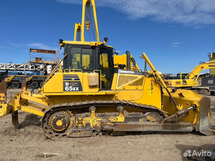 Komatsu D65EX-16, 2019