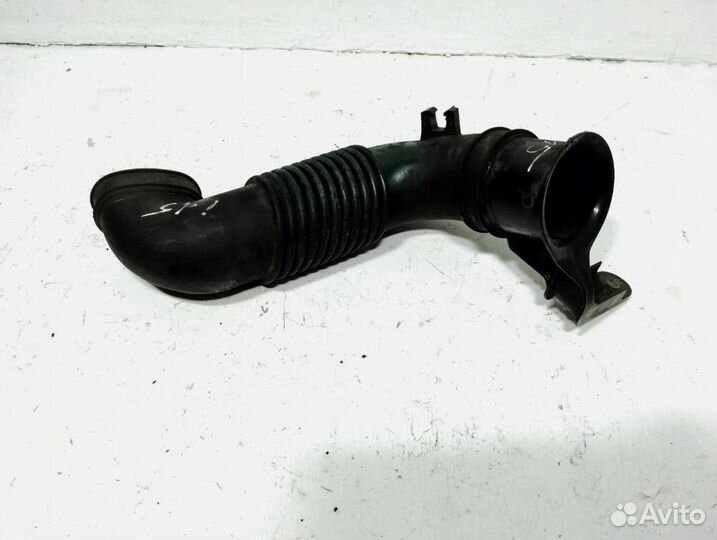 Патрубок воздушного фильтра Suzuki Liana