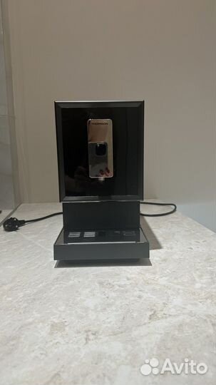 Кофемашина зерновая thomson