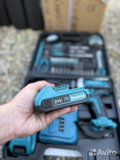 Шуруповерт makita