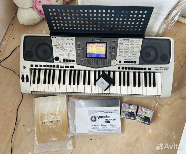 Синтезатор yamaha psr2000