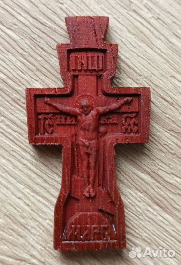97 Крест нательный деревянный. Резьба по дереву