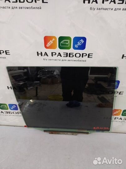 Стекло двери заднее правое Lexus Lx570 3 3UR-FE