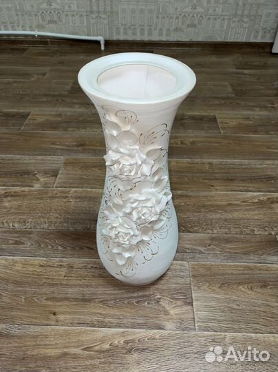 Декоративная ваза