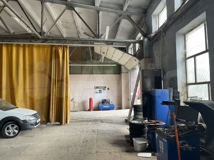 Машиноместо, 30 м²