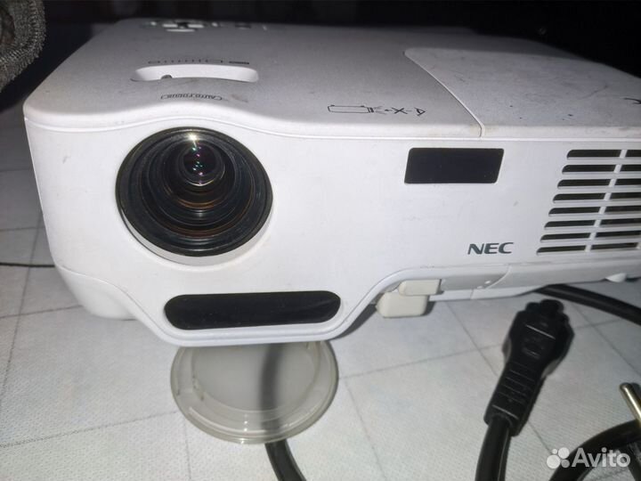 DLP Проектор nec np41g