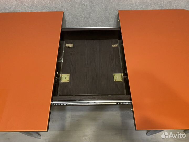 Стол стекло