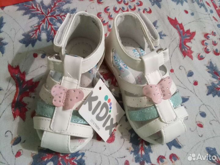 Босоножки 20 новые для девочки