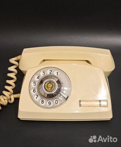 Гербовый телефон СССР