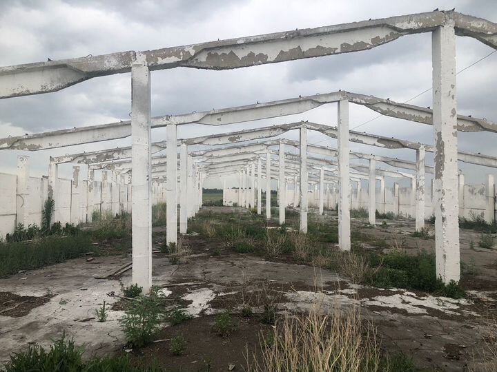 Здание. Ферма. 2720 м²