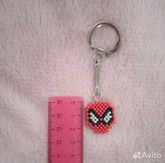 Универсальный брелок из бисера