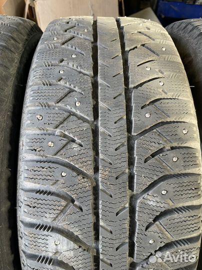 Bridgestone Ice Cruiser 7000S 205/55 R16