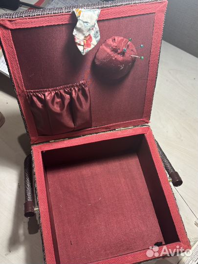 Шкатулка для ниток и иголок