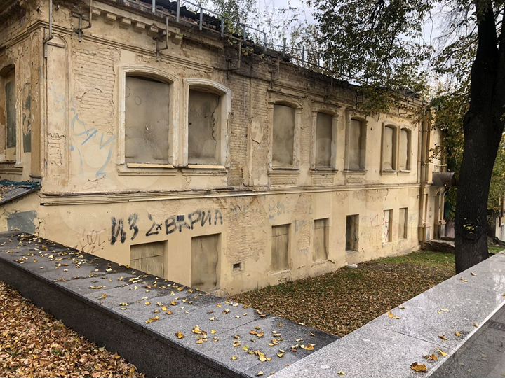 Здание, 431 м²