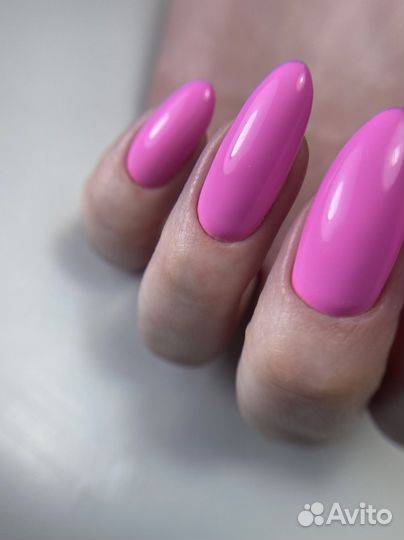 Маникюр с покрытием гель-лаком