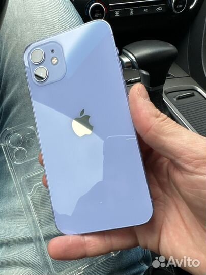 iPhone 12, 64 ГБ