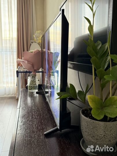 Телевизор Samsung SMART tv 43