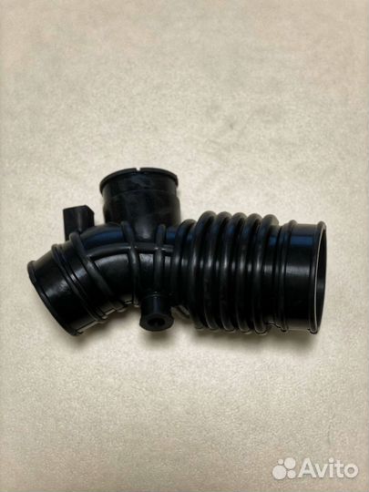 Патрубок воздушного фильтра Nissan Almera Classic