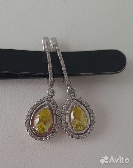 Украшения ювелирные